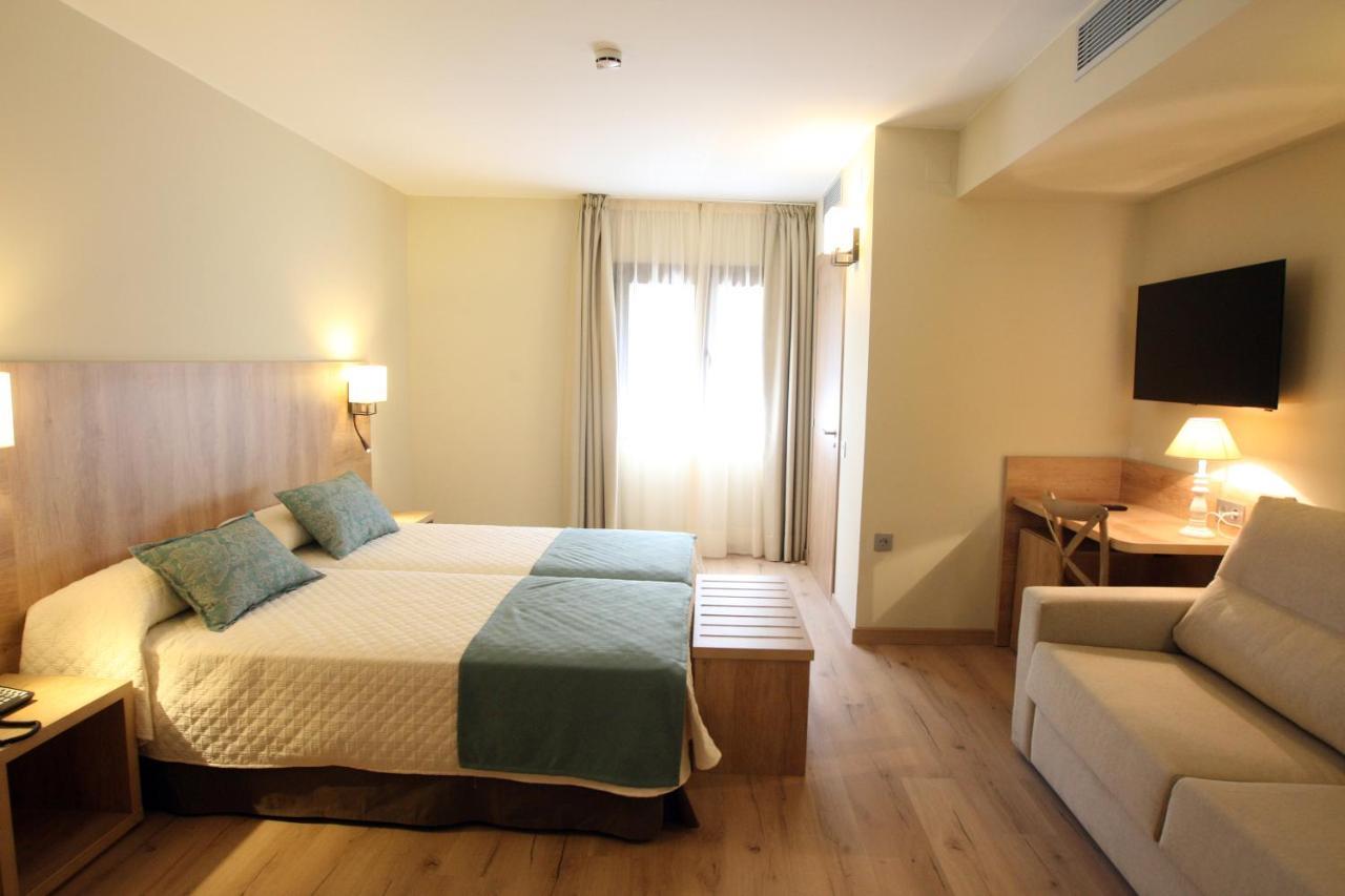 Quadruple Room,1214672926:JPEG